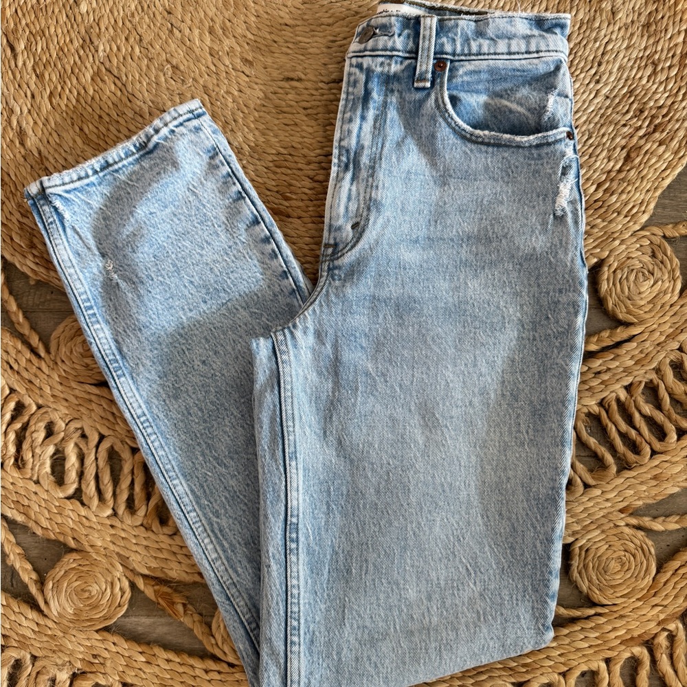 Abercrombie 90’s straight ultra high rise curve love jeans